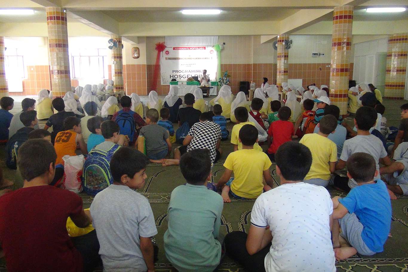 Çocuklar ezgi ve ney dinletisiyle hoş vakit geçirdi